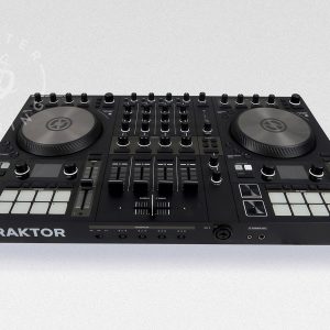 Native Instruments Traktor S4 MK3 DJ Controller -Black